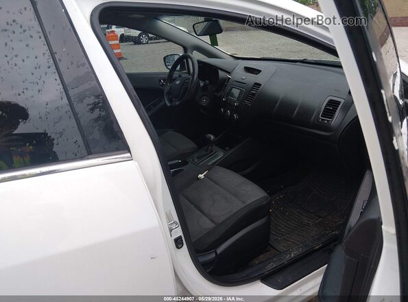 KNAFX4A82G5522365 2016 KIA FORTE White Vista interior delantera