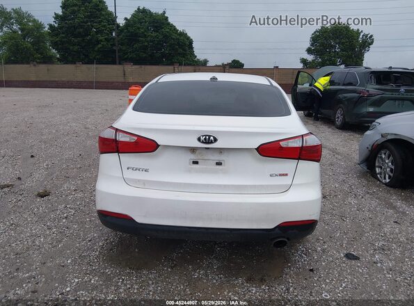 KNAFX4A82G5522365 2016 KIA FORTE White 