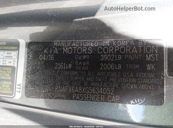 KNAFX6A8XG5634052 2016 KIA FORTE KOUP Gray Vista del compartimento del motor