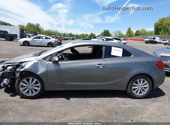 KNAFX6A8XG5634052 2016 KIA FORTE KOUP Gray Vista interior de 360 grados