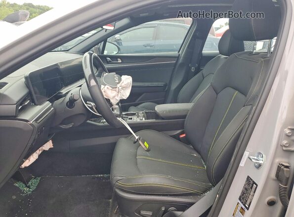 KNAG44J80T5401289 2026 KIA K5 Gray Вид салону спереду