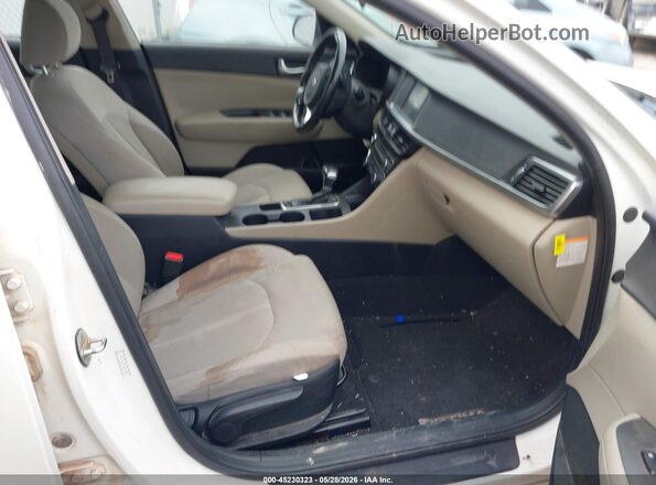 KNAGT4LE5H5012399 2017 KIA OPTIMA HYBRID White Widok wnętrza z przodu