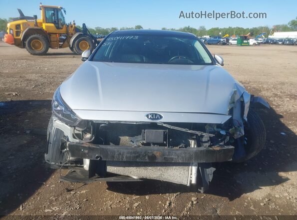 KNALC4J12H5059677 2017 KIA CADENZA Silver Вид задньої частини салону