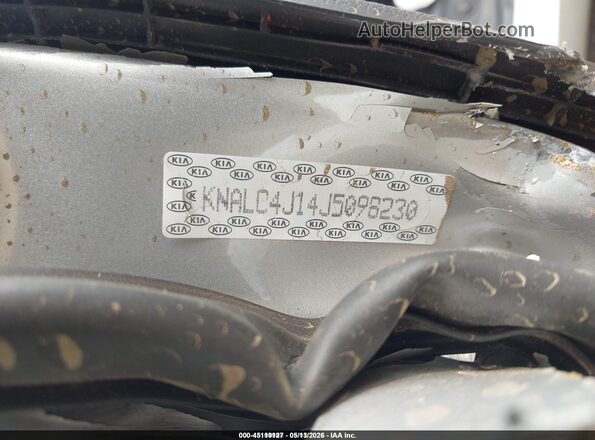 KNALC4J14J5098230 2018 KIA CADENZA Silver Engine compartment view