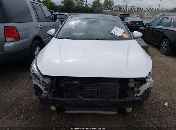 KNALC4J1XJ5099592 2018 KIA CADENZA White Instrument cluster view