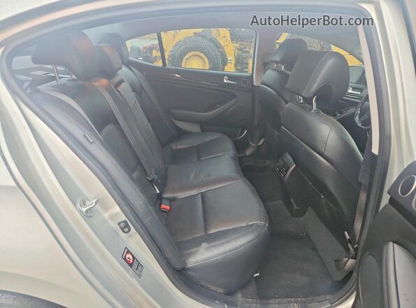 KNALN4D79G5216615 2016 KIA CADENZA Silver 