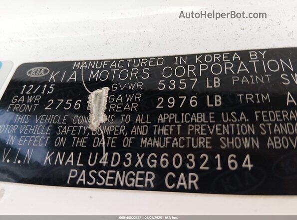 KNALU4D3XG6032164 2016 KIA K900 White 