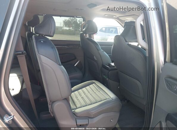KNDADFS54R6033792 2024 KIA EV9 Gray Vista de la etiqueta del VIN