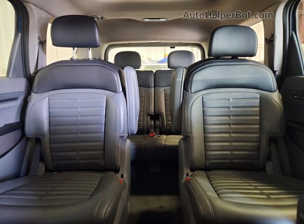 KNDADFS5XR6033618 2024 KIA EV9 Blue Vista de los asientos traseros