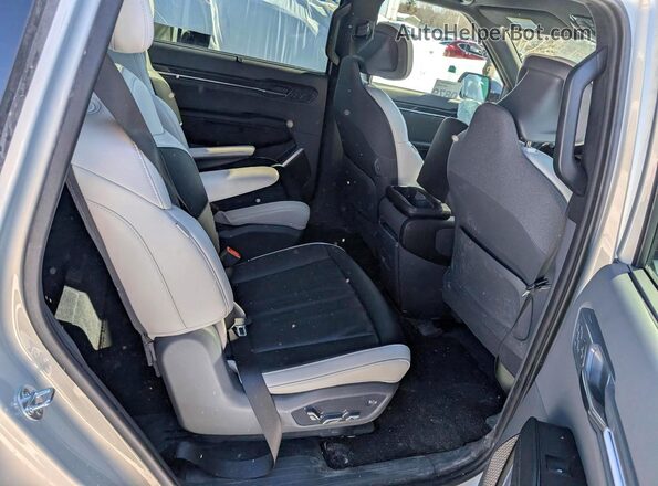 KNDAEFS55S6053407 2025 KIA EV9 Silver Rear seats view