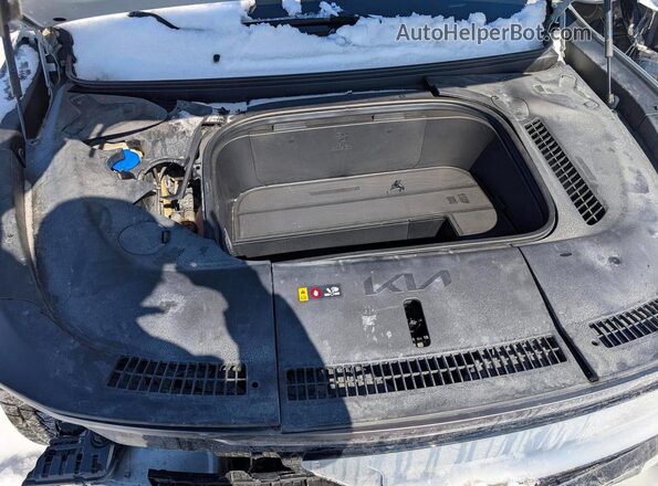 KNDAEFS55S6053407 2025 KIA EV9 Silver Rear interior view