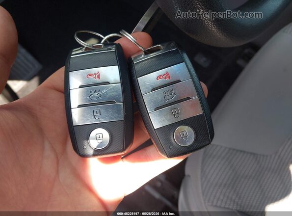 KNDCB3LC3H5080441 2017 KIA NIRO Blue Առջևի վահանակի տեսք