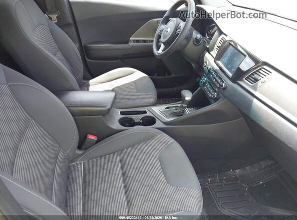 KNDCB3LC3K5253530 2019 KIA NIRO Silver წინა სალონის ხედი