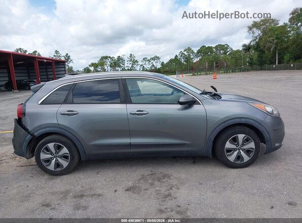 KNDCB3LC4H5070971 2017 KIA NIRO Gray Սարքավորումների վահանակի տեսք