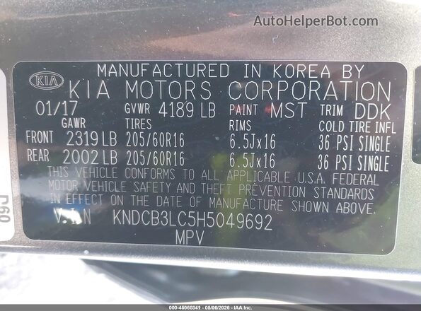 KNDCB3LC5H5049692 2017 KIA NIRO Gray Widok komory silnika