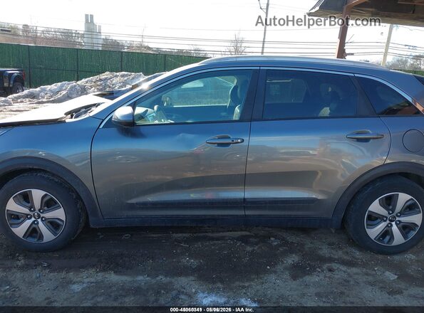 KNDCB3LC5H5049692 2017 KIA NIRO Gray 