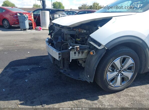 KNDCB3LC5L5367157 2020 KIA NIRO White 