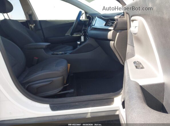 KNDCB3LC5L5367157 2020 KIA NIRO White Vista interior delantera