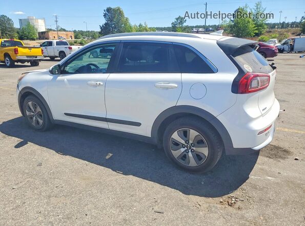 KNDCB3LC6H5043237 2017 KIA NIRO White 