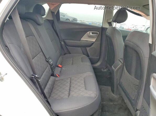 KNDCB3LC7L5365636 2020 KIA NIRO White Հետևի նստատեղերի տեսք