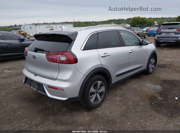 KNDCB3LC8J5125525 2018 KIA NIRO Silver 