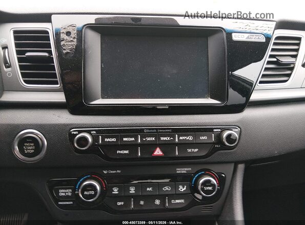 KNDCB3LC8J5125525 2018 KIA NIRO Silver 