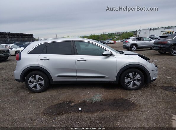 KNDCB3LC8J5125525 2018 KIA NIRO Silver 