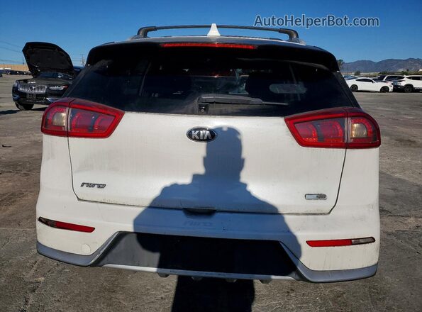 KNDCB3LCXK5256005 2019 KIA NIRO White 