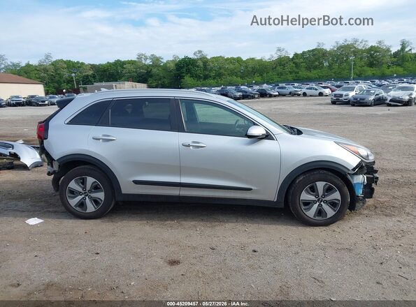 KNDCC3LC2J5176077 2018 KIA NIRO Gray Widok wnętrza 360 stopni