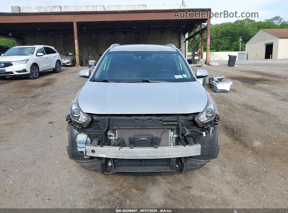 KNDCC3LC2J5176077 2018 KIA NIRO Gray Widok wnętrza z tyłu