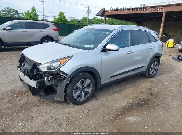 KNDCC3LC2J5176077 2018 KIA NIRO Gray Przód lewy