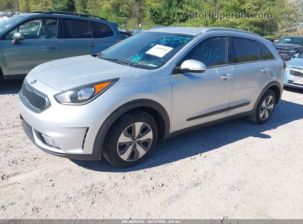 KNDCC3LC4H5056260 2017 KIA NIRO Silver Przód lewy