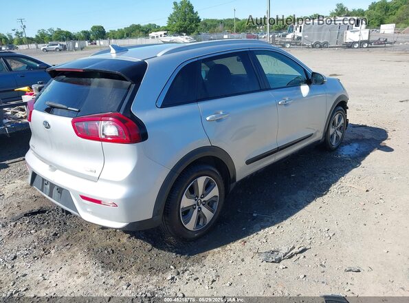 KNDCC3LC7H5074655 2017 KIA NIRO Silver 