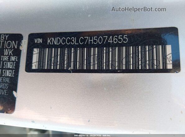 KNDCC3LC7H5074655 2017 KIA NIRO Silver 