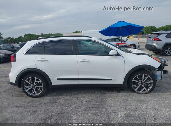 KNDCC3LC7N5516832 2022 KIA NIRO Белый Панорамный вид салона 360°