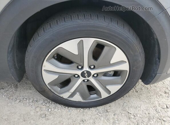 KNDCC3LG3N5161175 2022 KIA NIRO Gray 