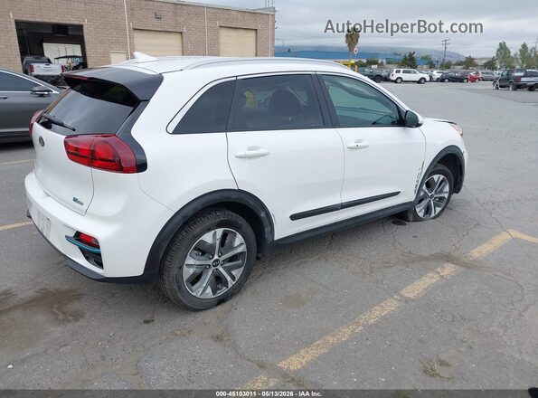 KNDCC3LG9L5047548 2020 KIA NIRO EV Белый Задняя правая четверть
