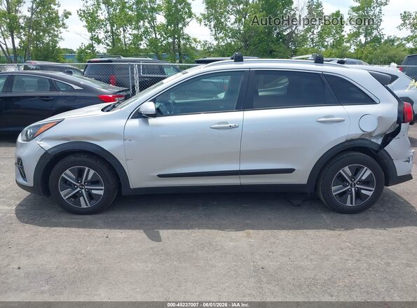 KNDCE3LC9M5482773 2021 KIA NIRO Silver 