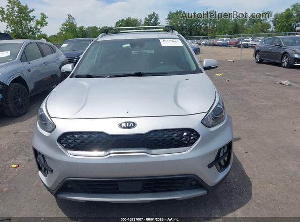 KNDCE3LC9M5482773 2021 KIA NIRO Silver 