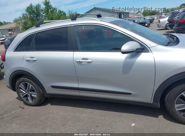 KNDCE3LC9M5482773 2021 KIA NIRO Silver 