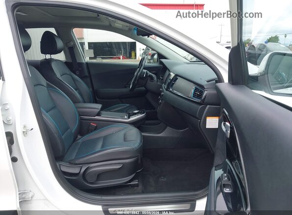 KNDCE3LG2K5017980 2019 KIA NIRO EV White 
