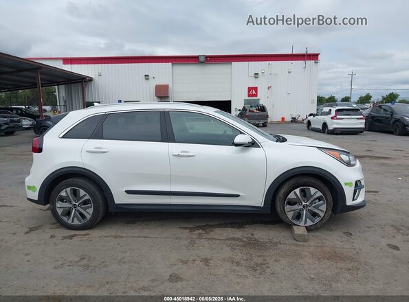 KNDCE3LG2K5017980 2019 KIA NIRO EV White 