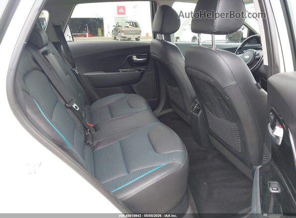 KNDCE3LG2K5017980 2019 KIA NIRO EV White 