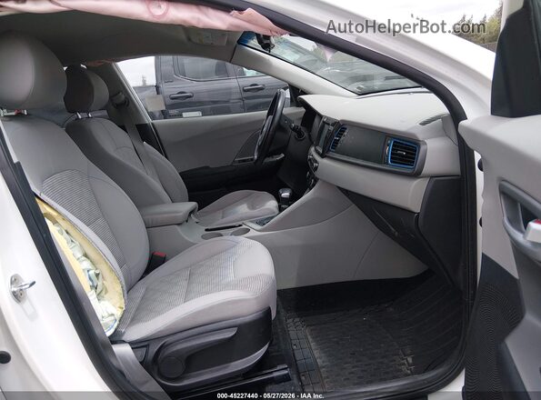 KNDCM3LD5K5234335 2019 KIA NIRO PLUG-IN HYBRID White Front interior view