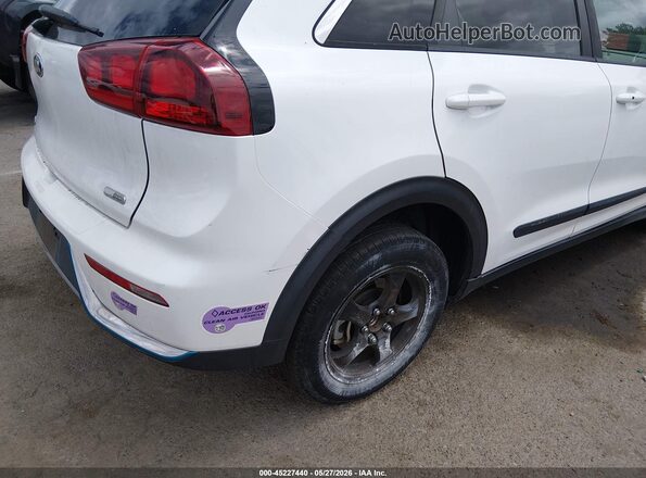 KNDCM3LD5K5234335 2019 KIA NIRO PLUG-IN HYBRID White Instrument cluster view