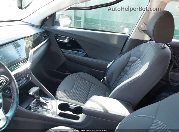 KNDCM3LD7M5463229 2021 KIA NIRO PLUG-IN HYBRID Gray Вид салону спереду