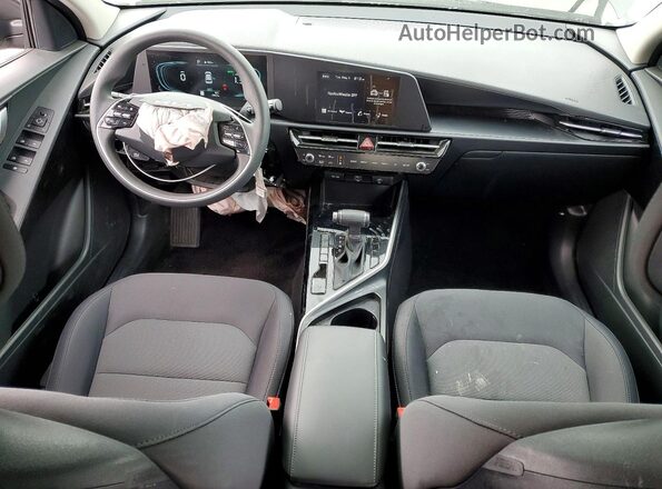 KNDCP3LE0T5330746 2026 KIA NIRO Gray Առջևի վահանակի տեսք