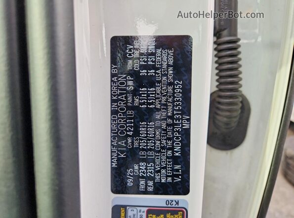 KNDCP3LE3T5330952 2026 KIA NIRO White Engine compartment view