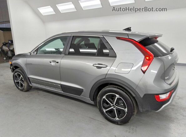 KNDCP3LE3T5336198 2026 KIA NIRO Серебряный 