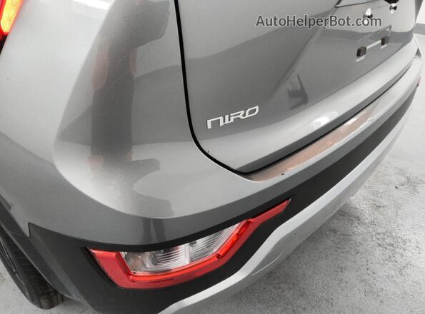 KNDCP3LE3T5336198 2026 KIA NIRO Серебряный 